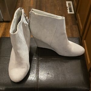 Women's Suede Ankle Boots - Gray